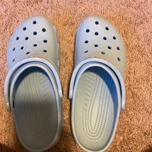 crocs